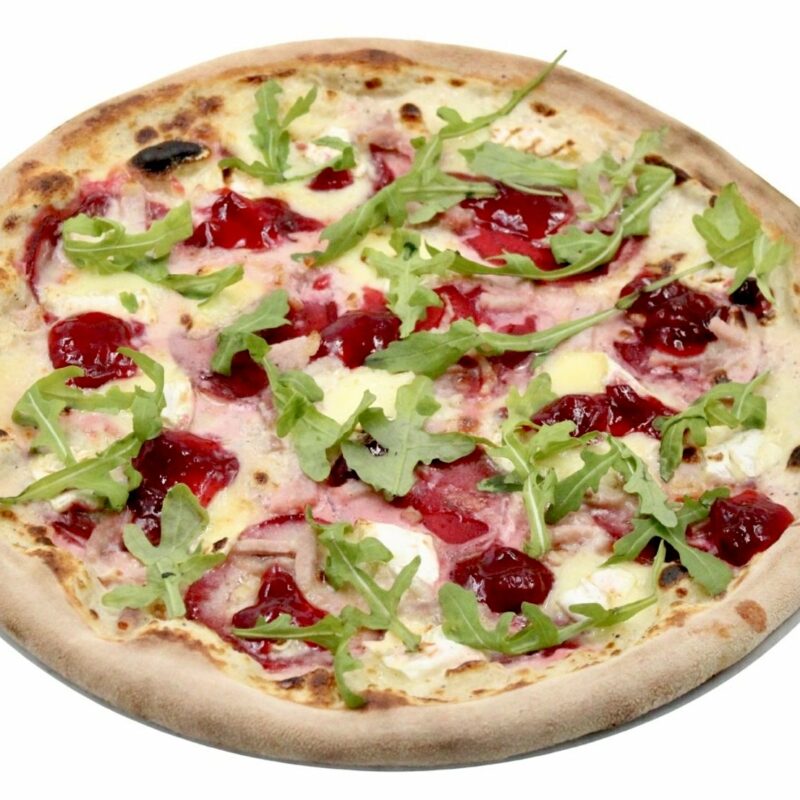 Pizza sezonowa Camembert e mirtilli rossi